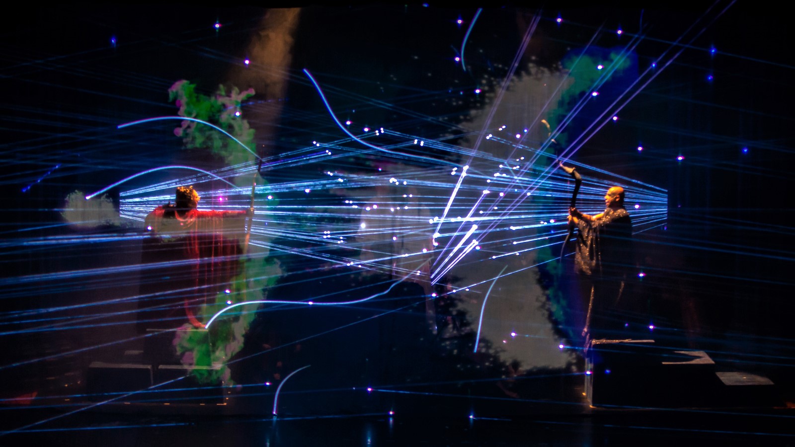 Coreografie di <br><span>luce laser e proiezioni</span>
